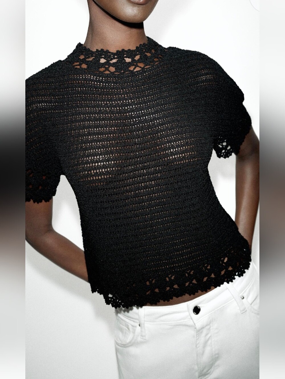Zara HIGH COLLAR KNIT FLORAL TOP(S)